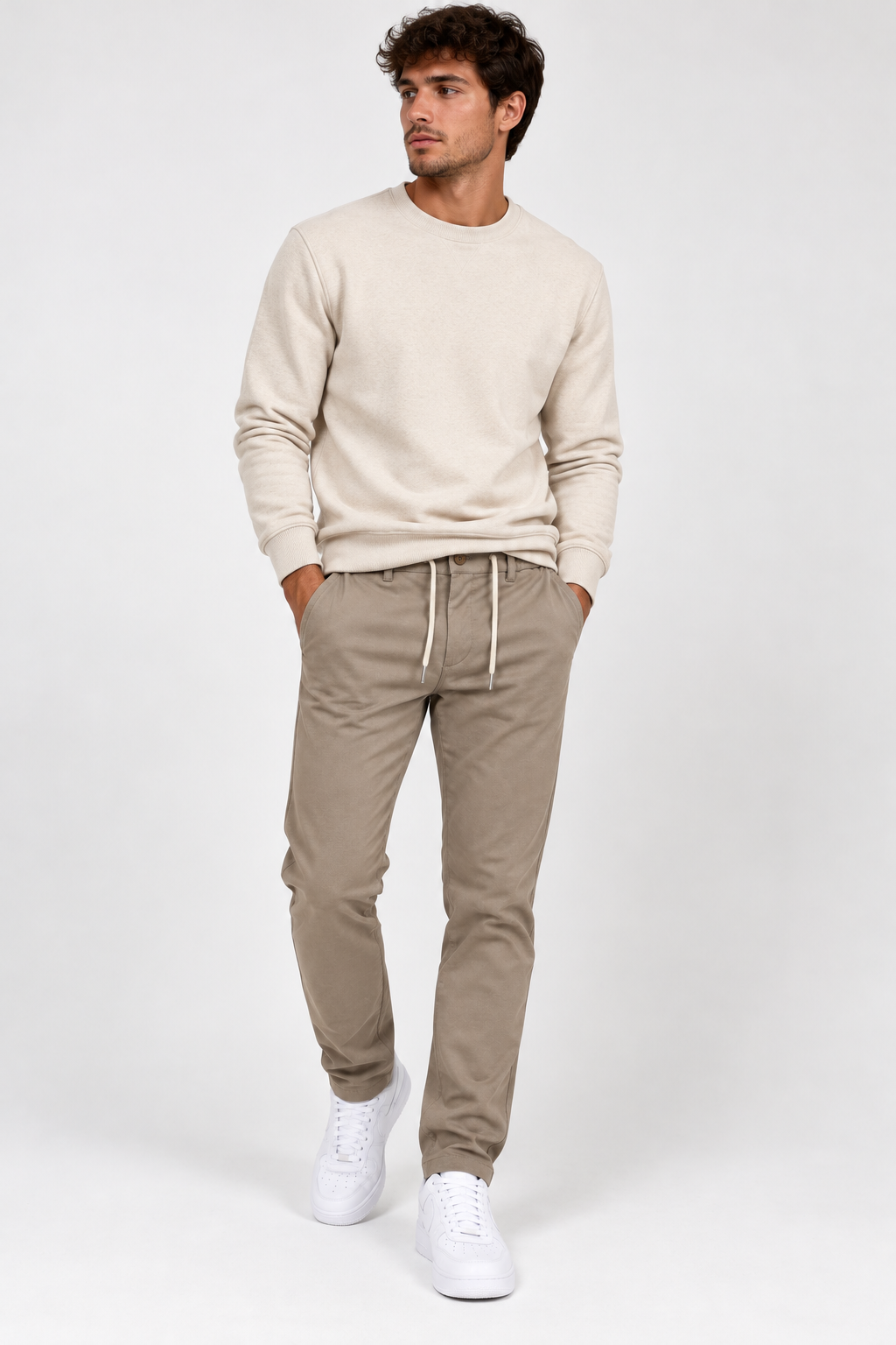 Calças Chino Jogger com Cordão Ajustável