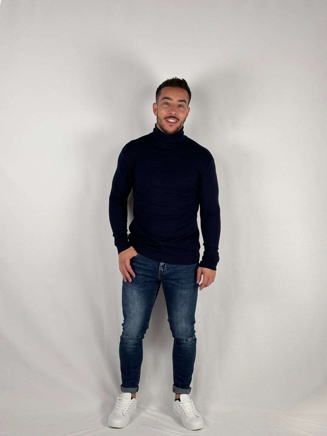 Jersey Cuello Alto Negro - MGO Men